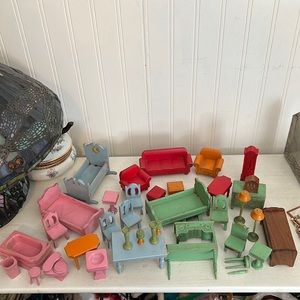 Lot 1930’s wood antique Strombecker dollhouse furniture bathroom living